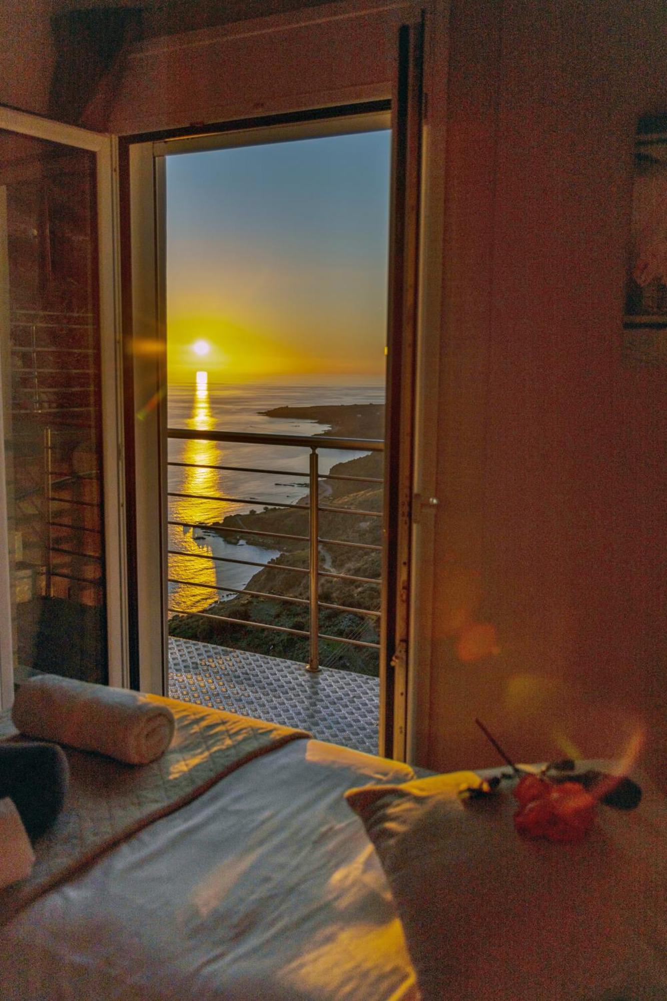 Akrotiri Panorama- Luxury Rental Apartments With Sea View Rodakino Exterior photo